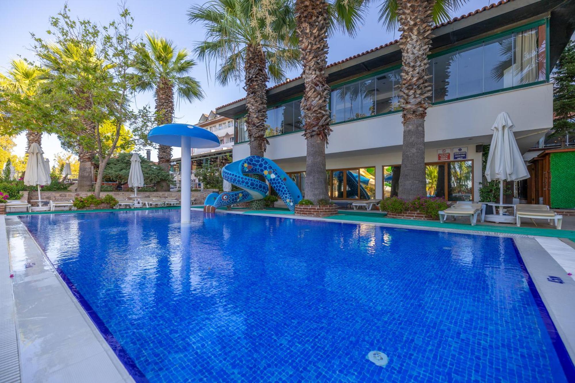 Halic Park Hotel Айвалик Екстер'єр фото