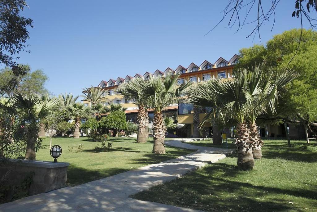 Halic Park Hotel Айвалик Екстер'єр фото