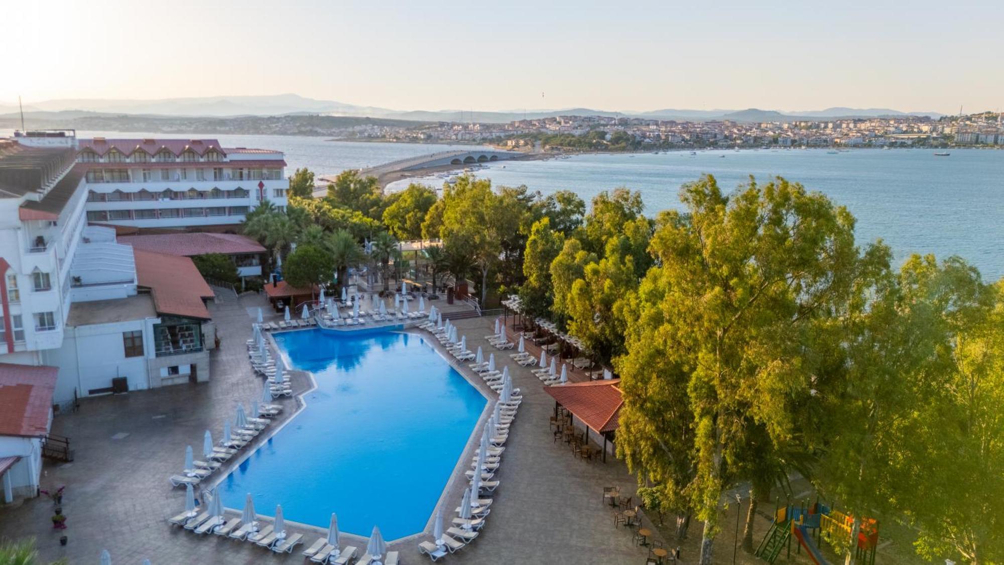 Halic Park Hotel Айвалик Екстер'єр фото