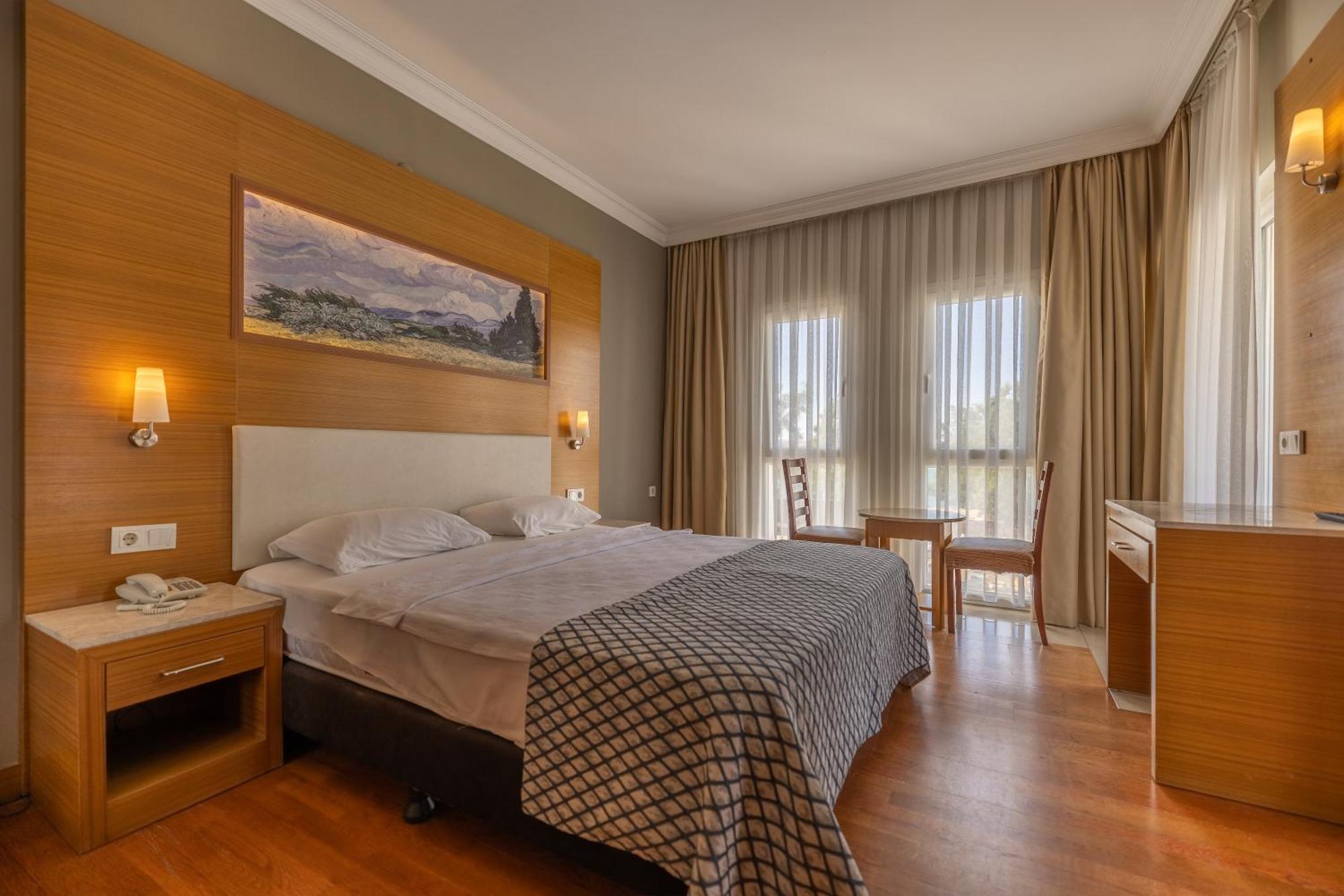 Halic Park Hotel Айвалик Екстер'єр фото