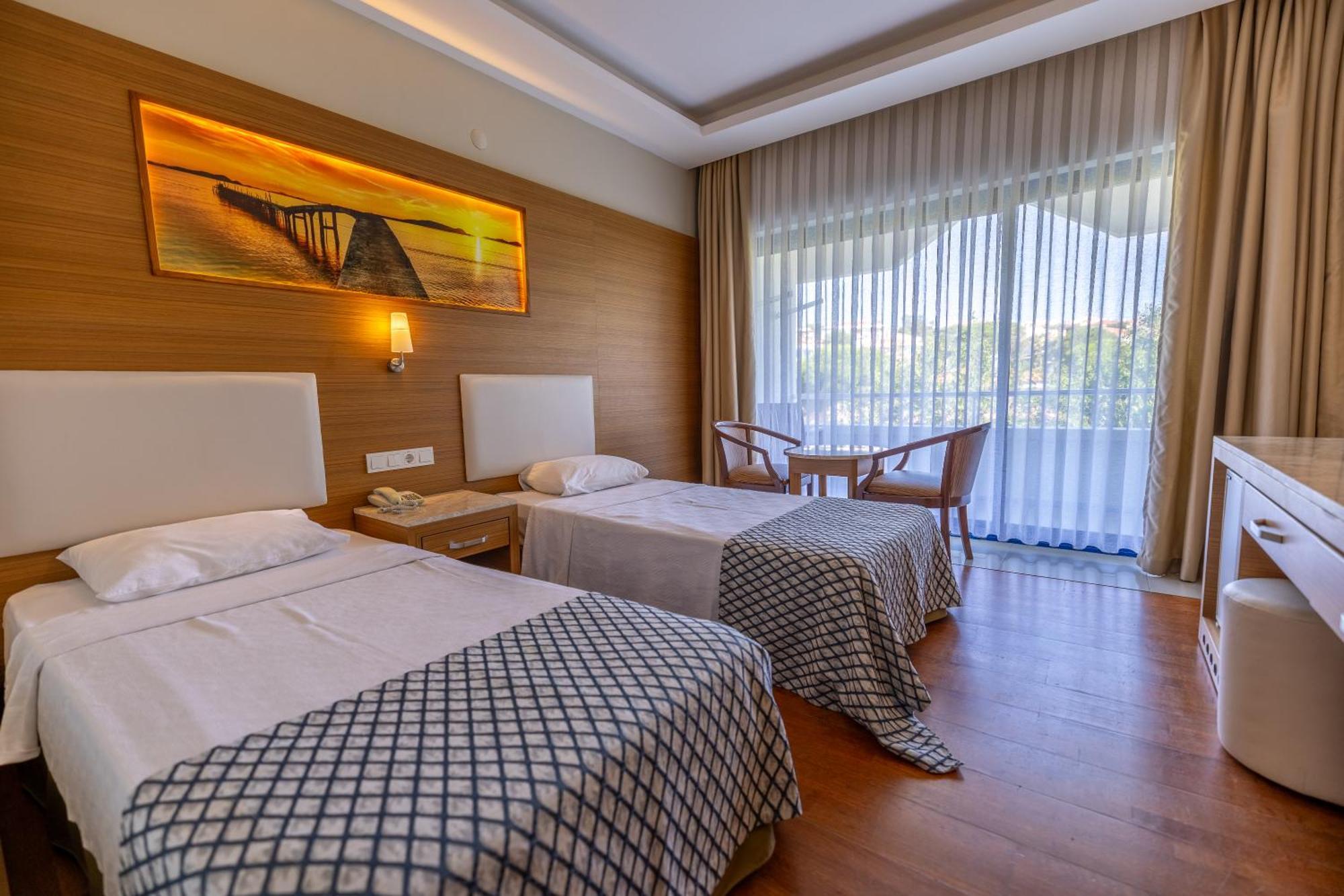 Halic Park Hotel Айвалик Екстер'єр фото