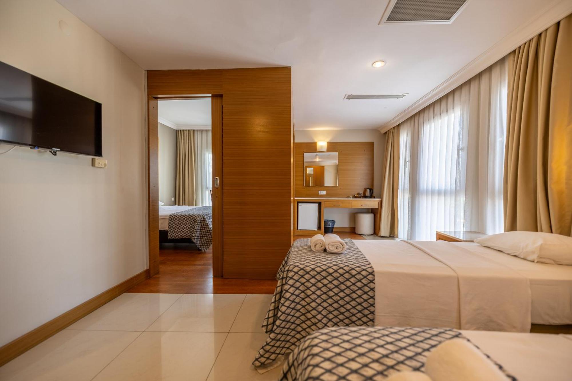 Halic Park Hotel Айвалик Екстер'єр фото